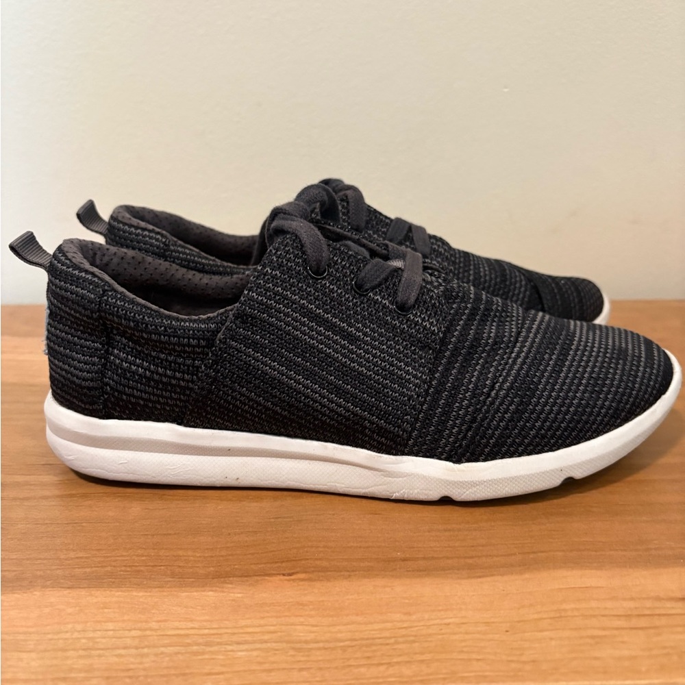Toms Women’s Del Ray Black Knot Sneakers